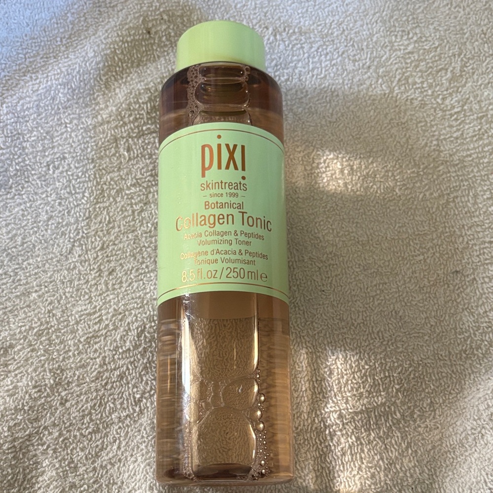 Pixi Botanical Collagen Tonic with Mint Green Label
